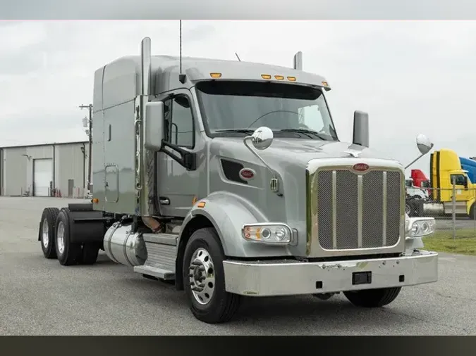 2021 PETERBILT 567