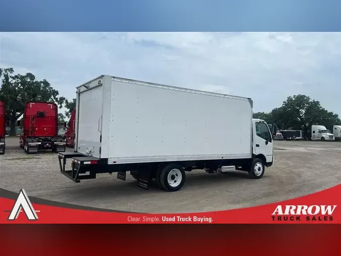2019 HINO 195