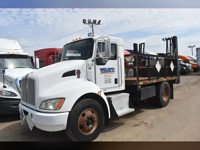 2010 KENWORTH T270dfe1e2c184f81ca7500514a138efe2ab