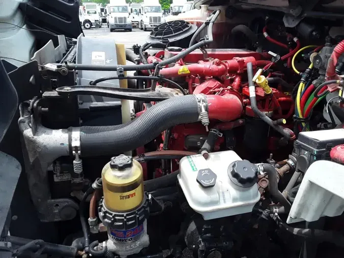 2018 FREIGHTLINER M2 106