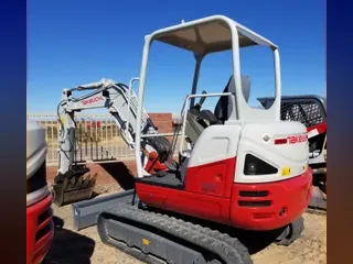 2020 TAKEUCHI TB235-2