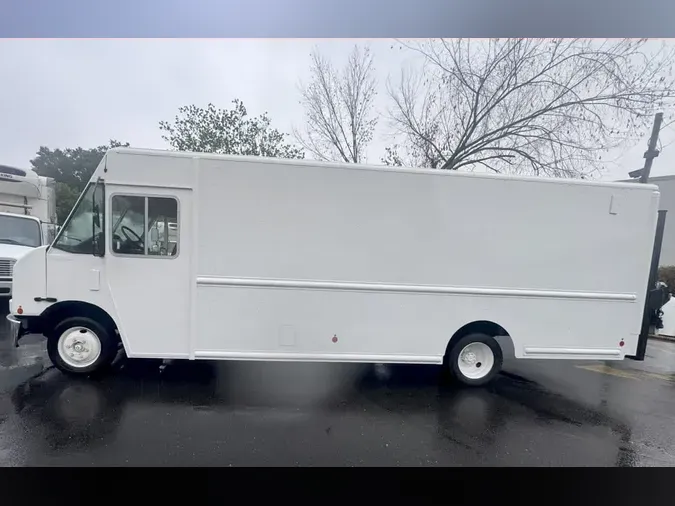 2018 FRTLR CUSTOM CHASSIS CORP MT45