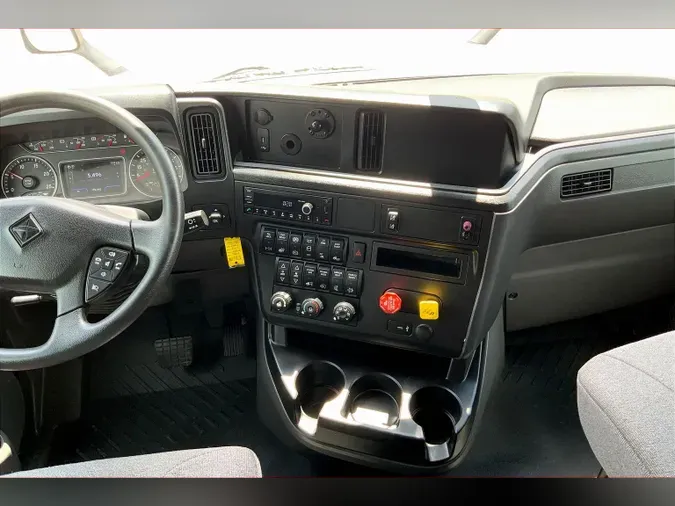 2023 INT LT625 6x4