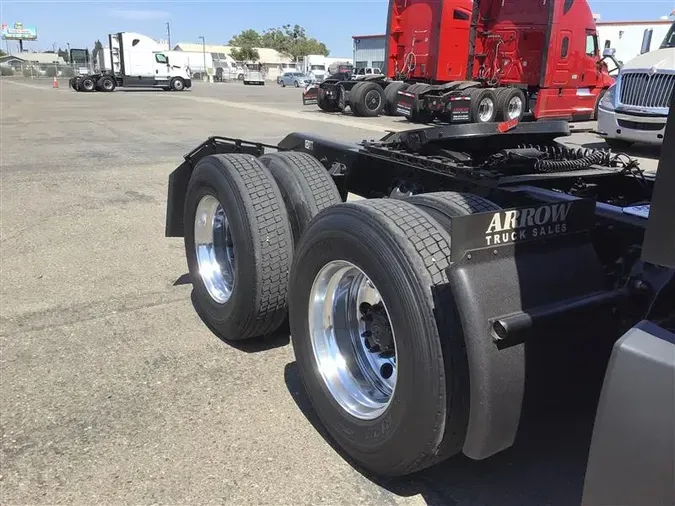 2023 KENWORTH T680