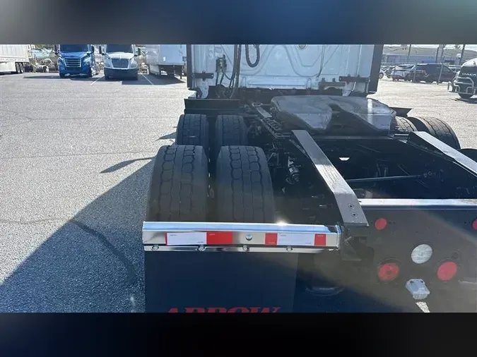 2020 FREIGHTLINER CA116