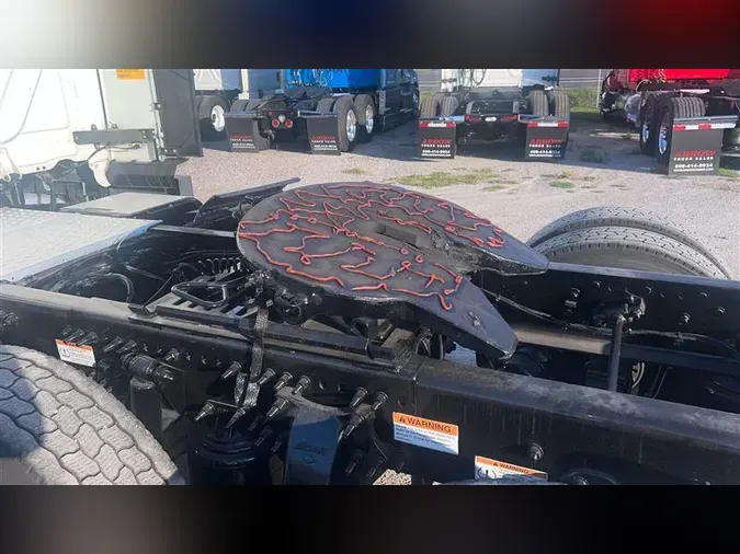 2020 FREIGHTLINER CA126