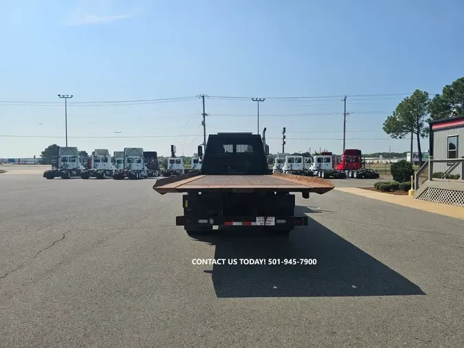 2020 FREIGHTLINER M2 106