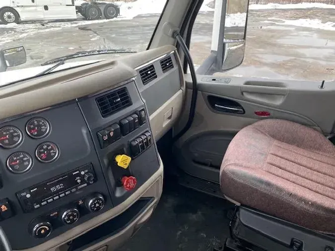 2022 Peterbilt 579