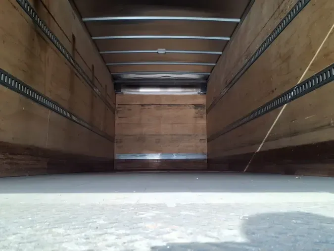 2020 FREIGHTLINER/MERCEDES M2 106