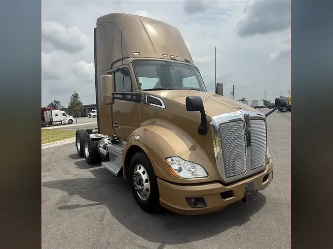 2022 KENWORTH T680