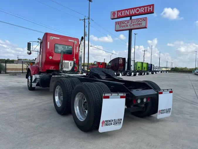 2020 Kenworth T800