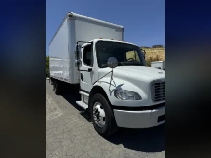 2016 FREIGHTLINER M2 106