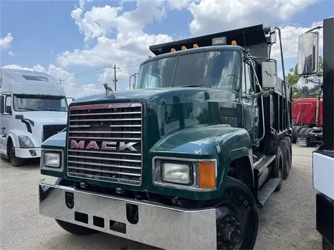 1999 MACK CH613