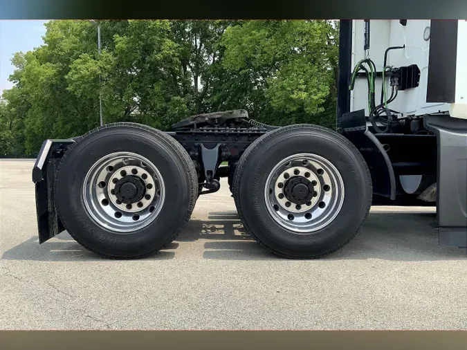 2022 INT LT625 6x4