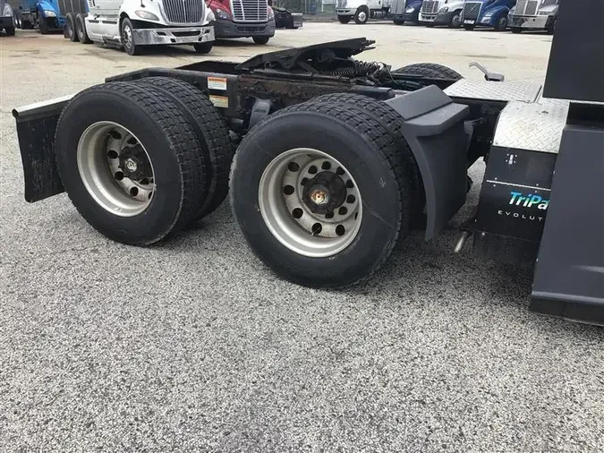2020 FREIGHTLINER CA126