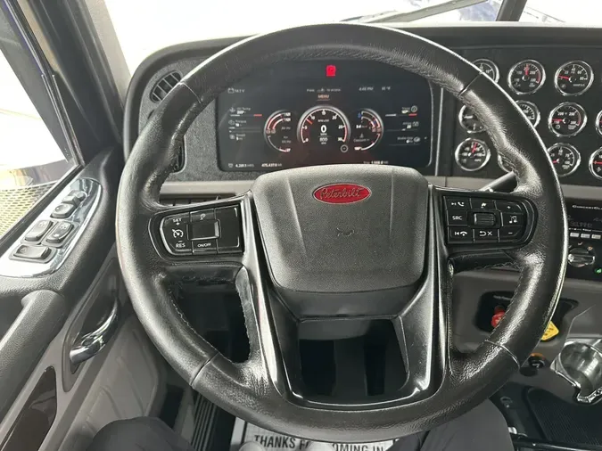 2022 Peterbilt 389