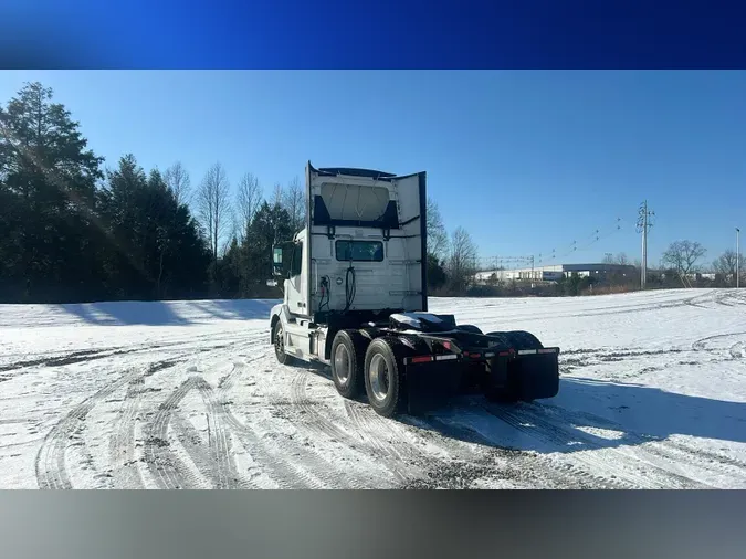 2018 Volvo VNL300