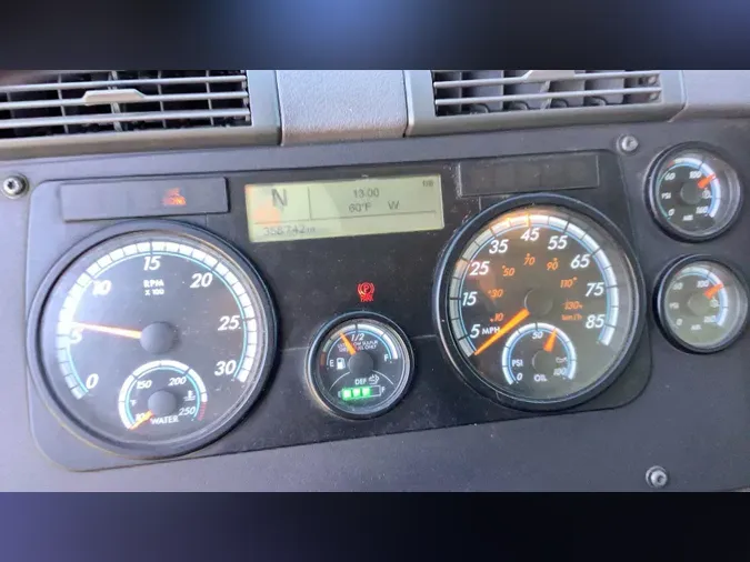 2019 Freightliner Cascadia 125