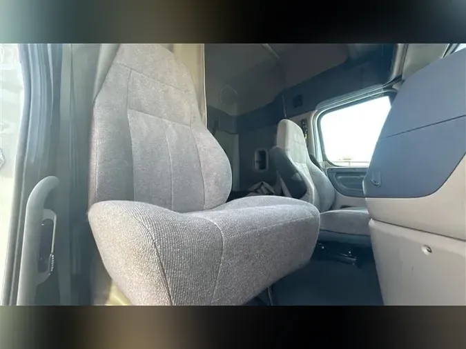 2020 FREIGHTLINER CASCADIA