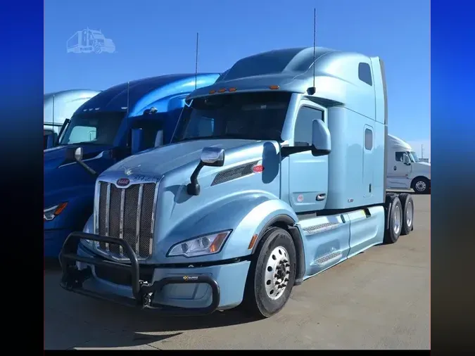 2022 PETERBILT 579