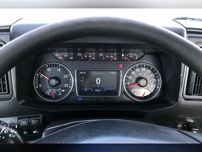 2021 INT LT625 6x4e0290ba55c664ba6fef00c7ff0634430