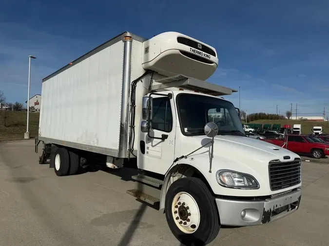 2019 Freightliner M2 106