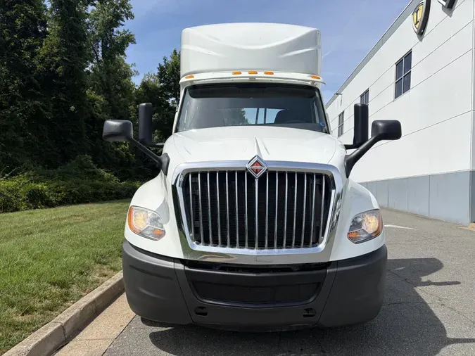 2020 International LT625e02e1577248e022c3fe733e07a7e491d