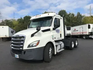 2018 FREIGHTLINER T12664ST