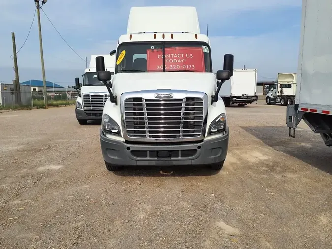 2020 FREIGHTLINER/MERCEDES CASCADIA 113
