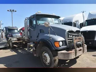 2006 MACK GRANITE CV713
