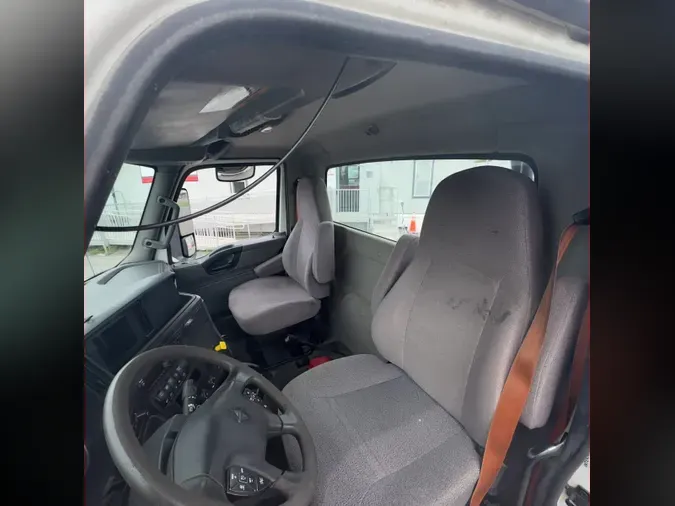 2019 NAVISTAR INTERNATIONAL RH613 DAYCAB S/A