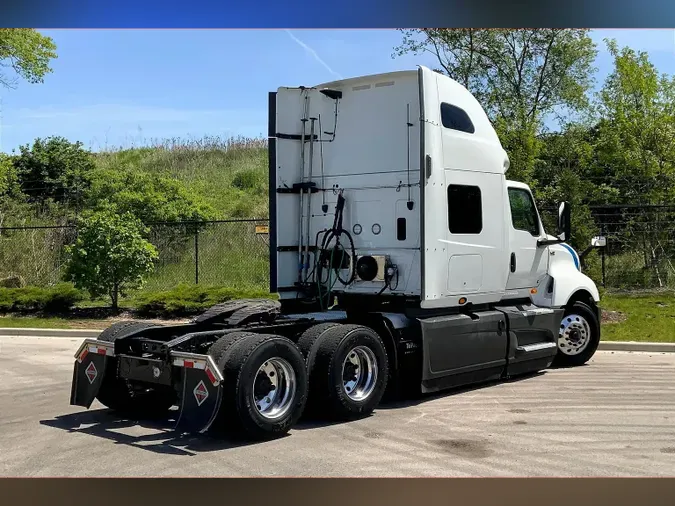 2021 INT LT625 6x4