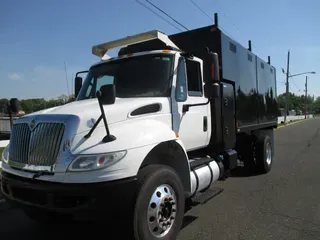 2017 INTERNATIONAL 4300