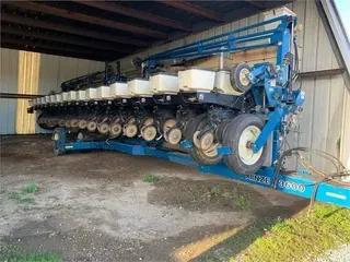 2005 KINZE 3600