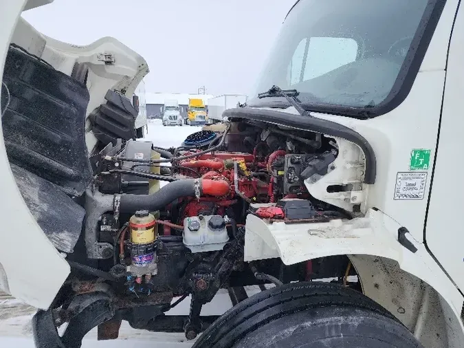 2017 Freightliner M2