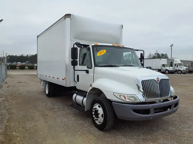 2019 NAVISTAR INTERNATIONAL 4300 LP