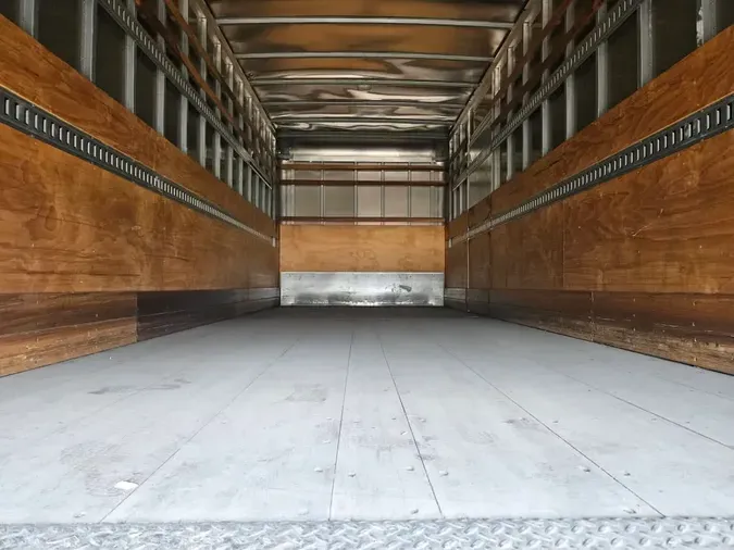 2015 FREIGHTLINER/MERCEDES M2 106