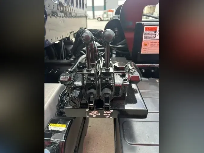 2016 Freightliner Business Class M2 106