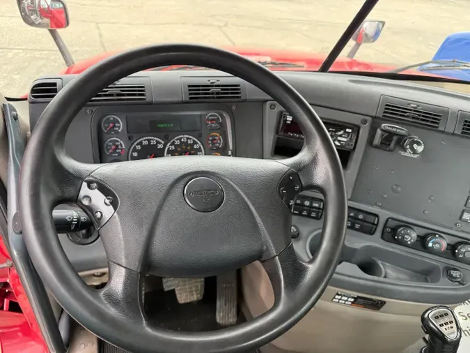 2019 Freightliner Cascadia