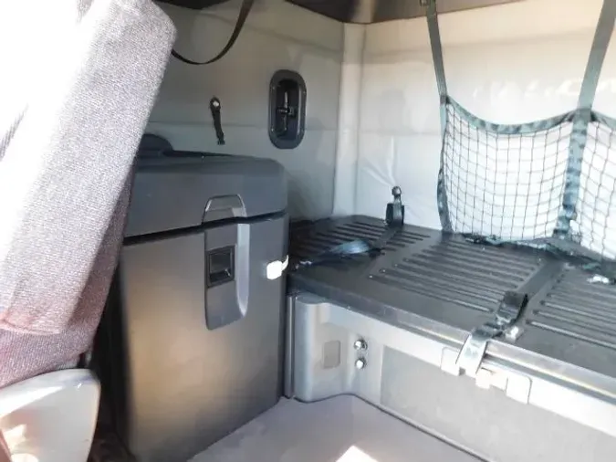 2022 Freightliner New Cascadia 126