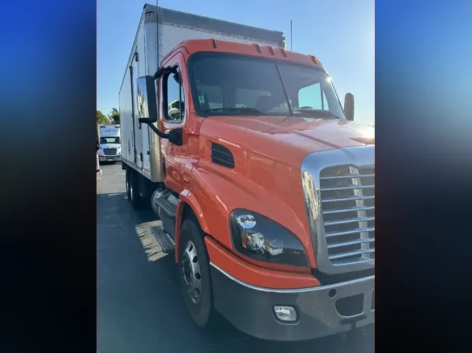 2018 FREIGHTLINER/MERCEDES CASCADIA 113