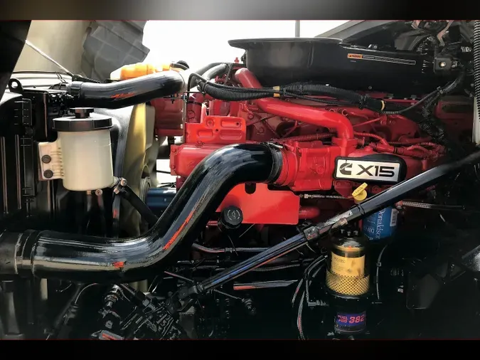 2022 INT LT625 6x4