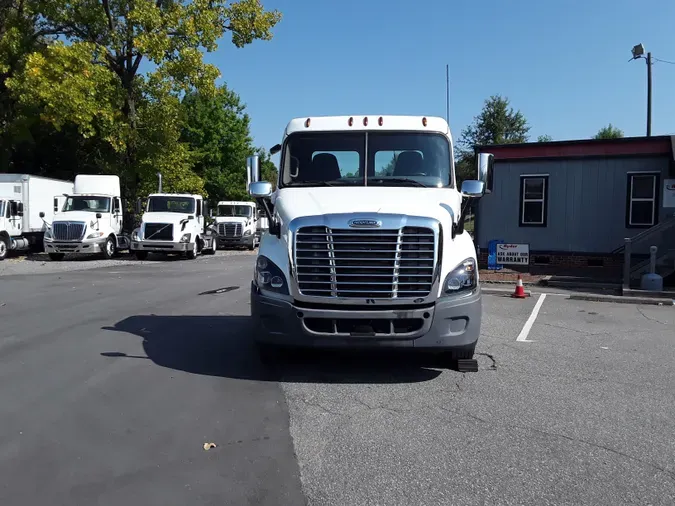 2018 FREIGHTLINER/MERCEDES CASCADIA 113