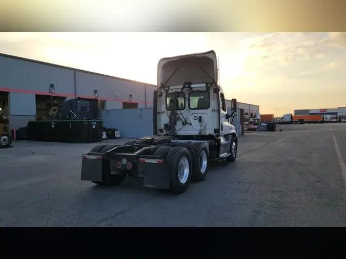 2018 Freightliner Cascadiae051461b1d4cb3828f5e9cfdca00dde3