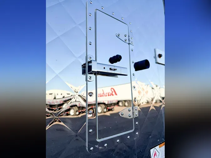 2020 VANGUARD VAN - REF