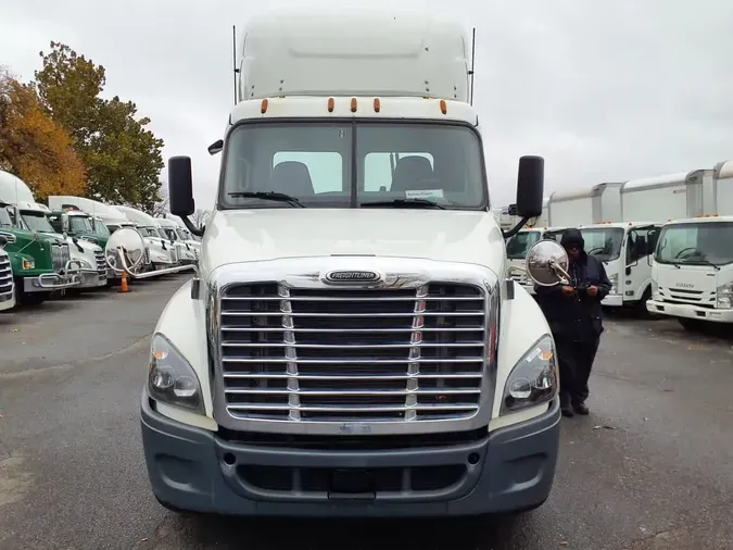 2020 FREIGHTLINER/MERCEDES CASCADIA 125