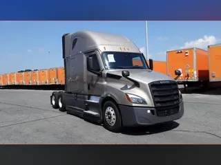 2025 Freightliner Cascadia 126