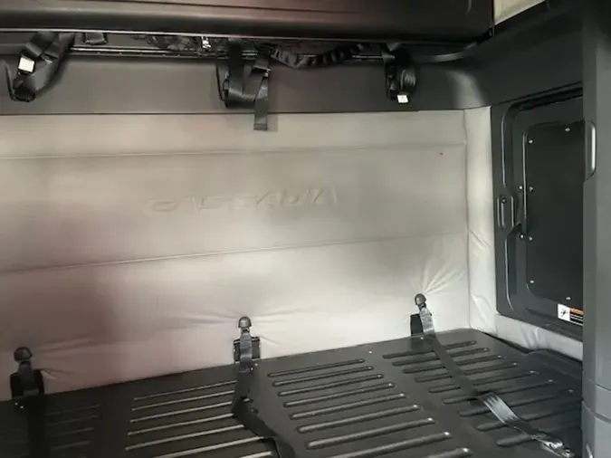 2019 FREIGHTLINER NEW CASCADIA PX12664