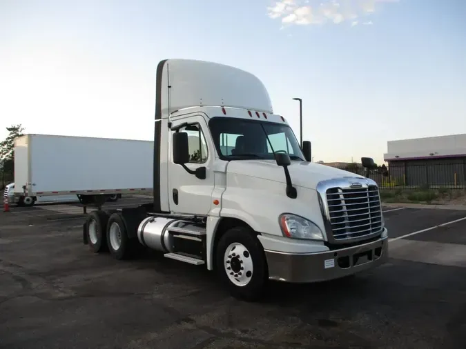 2018 FREIGHTLINER CASCADIA 125