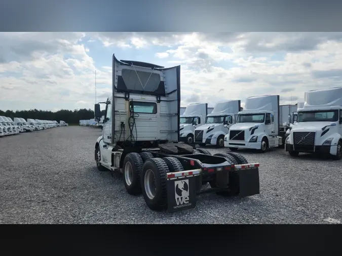 2019 Volvo VNL300